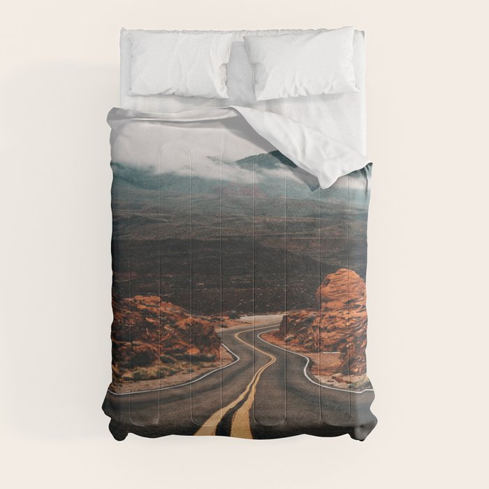 Road to Valley of Fire Comforter Gallery Image 3
