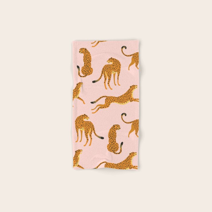Leopard pattern Bath Towel Gallery Image 1