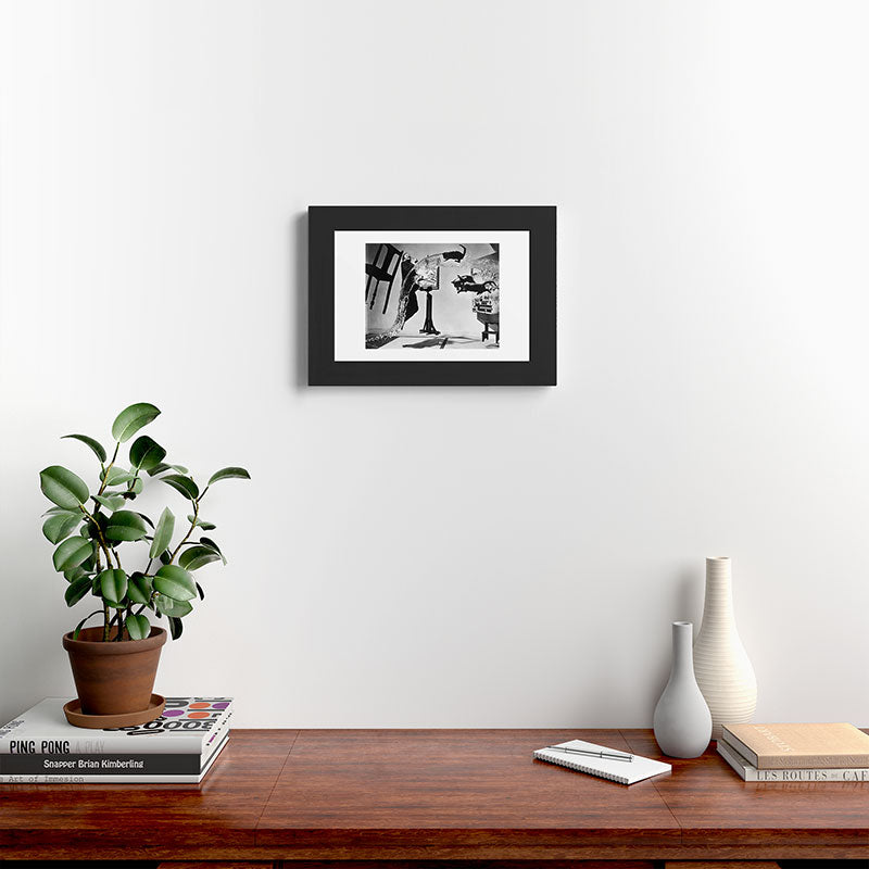 Dalí Atomicus, Salvador Dali painting with flying cats and water spurts surrealism / surrealist black and white photograph / photography by Philippe Halsman Framed Art Print Gallery Image 42